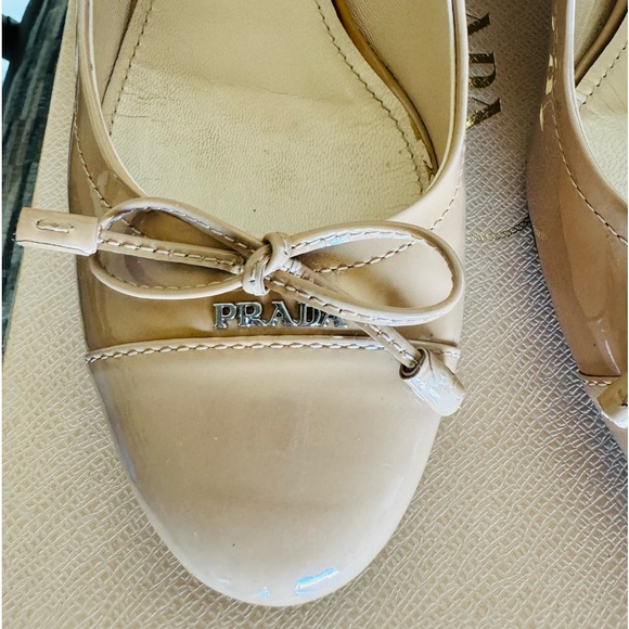 women's prada logo cream saffiano leather cap toe 37.5 - Picture 6 of 16